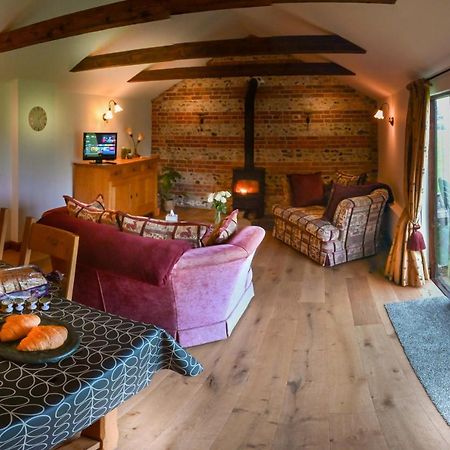 The Tool Shed Villa Wimborne Minster Dış mekan fotoğraf