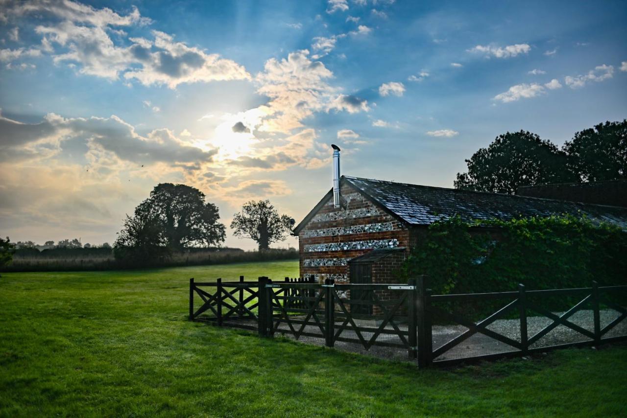 The Tool Shed Villa Wimborne Minster Dış mekan fotoğraf